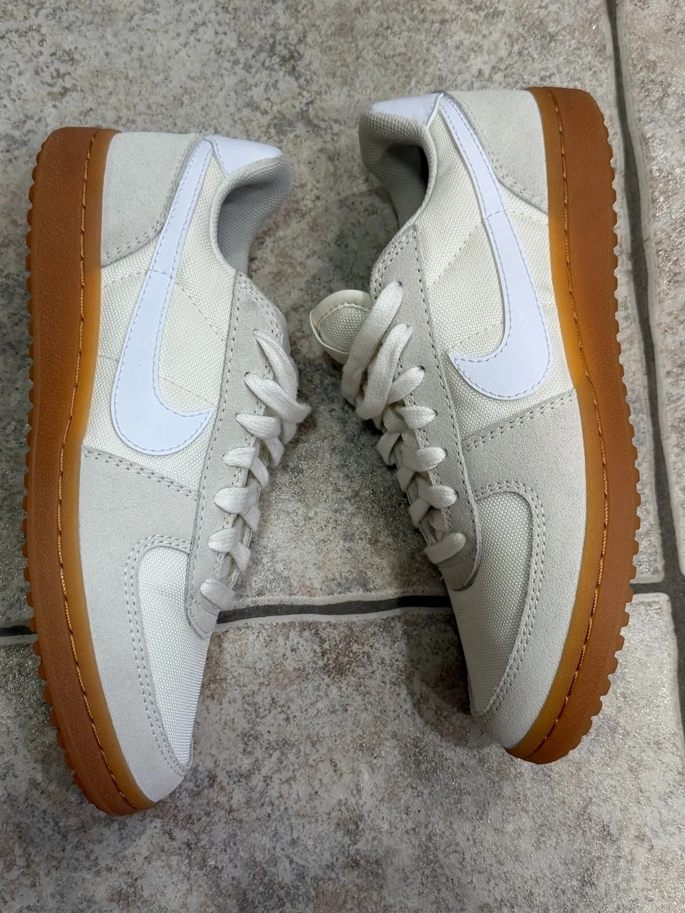 Nike Field General youth size 7
